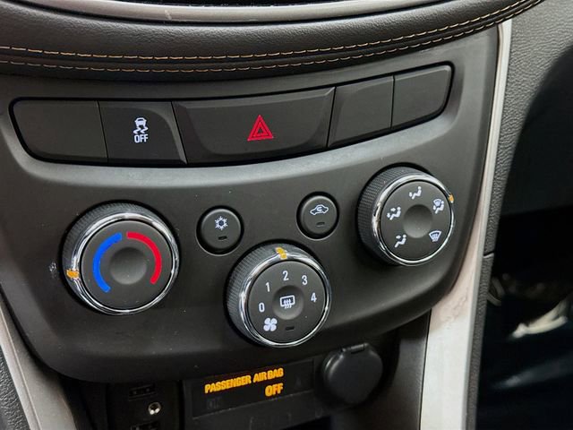 Used 2021 Chevrolet Trax LT w/ Driver Confidence Package image 15