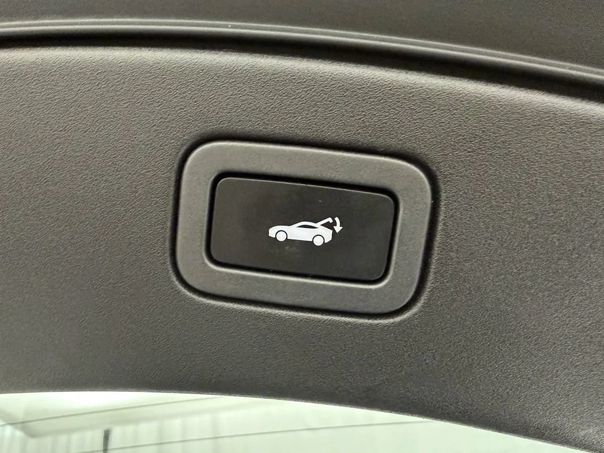 Used 2016 Jaguar F-TYPE S RWD image 29