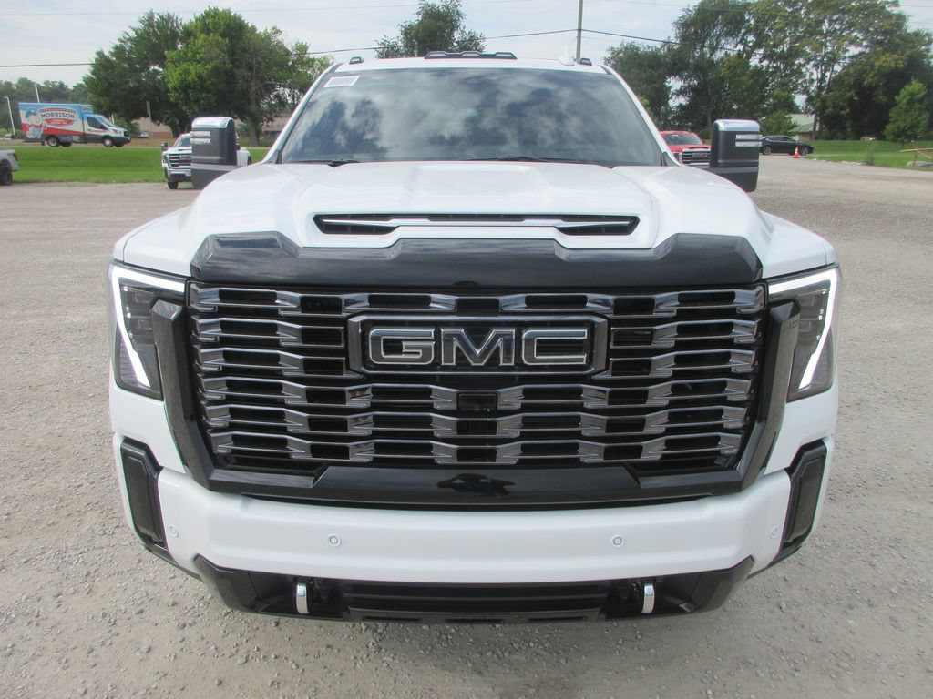 New 2026 GMC Sierra 2500 Denali Ultimate AWD/4WD image 13