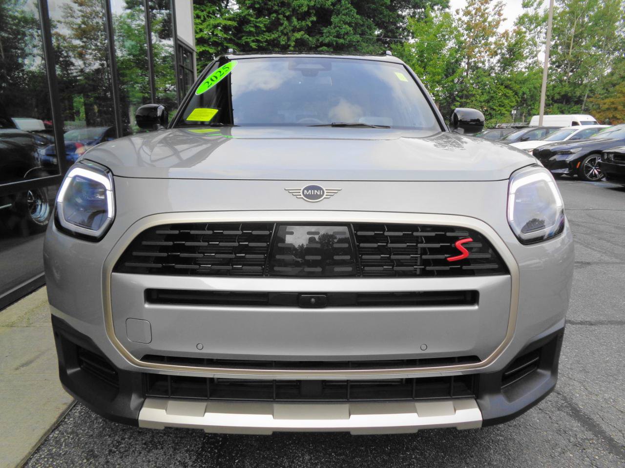 Used 2025 MINI Cooper Countryman S w/ Comfort Package Max AWD/4WD image 2