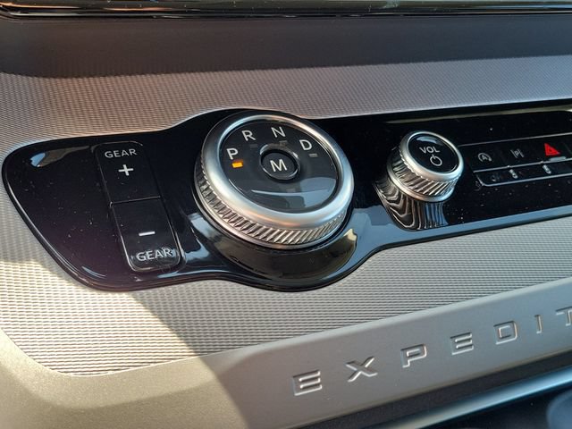 New 2027 Ford Expedition Max Active RWD image 29