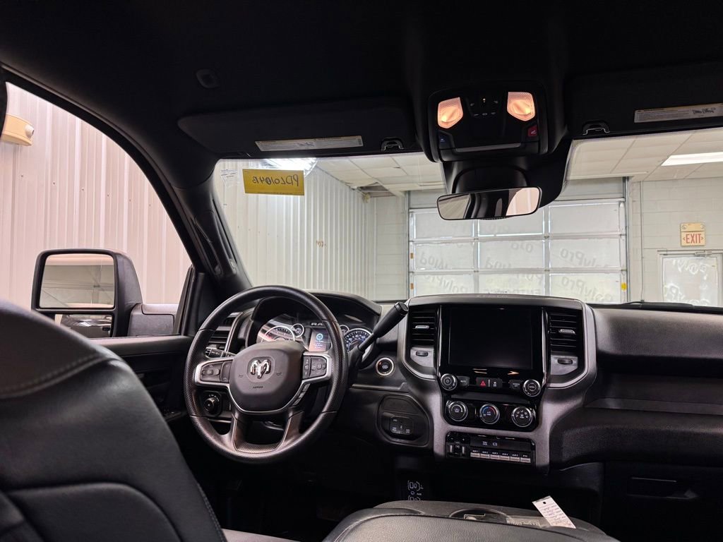 Used 2025 RAM 3500 Tradesman w/ Chrome Appearance Group image 21