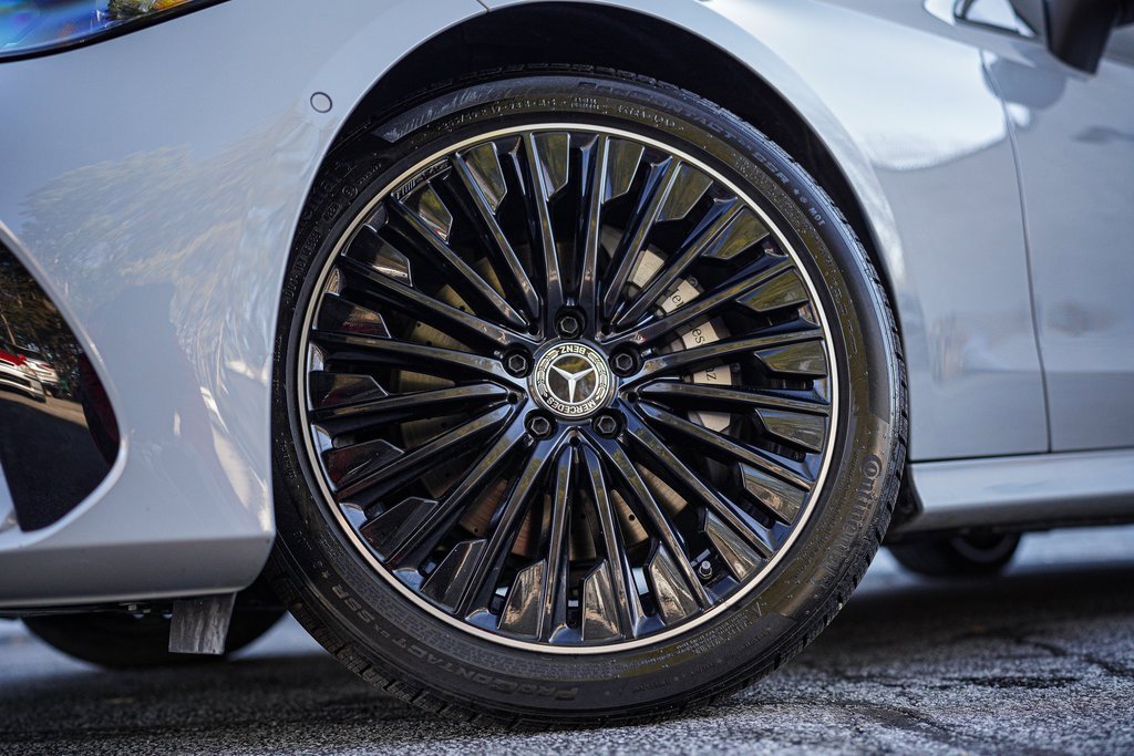 Used 2024 Mercedes-Benz CLE 300 4MATIC Coupe image 18