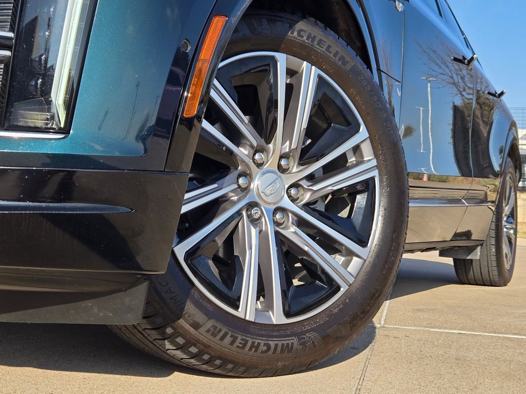 Certified 2024 Cadillac Lyriq Luxury w/ Nappa Leather Package image 8