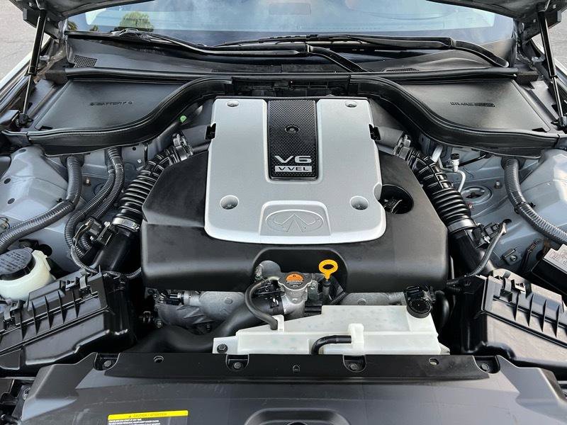 Used 2013 INFINITI G37 Journey w/ Premium Pkg image 11
