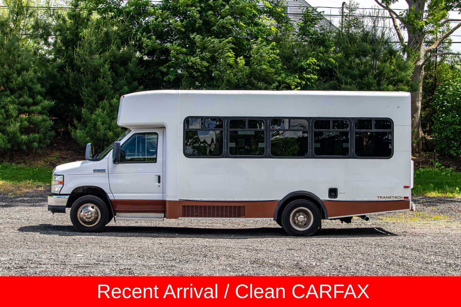 Used 2014 Ford E-450 and Econoline 450 Super Duty w/ Shuttle Bus Prep Package RWD image 4