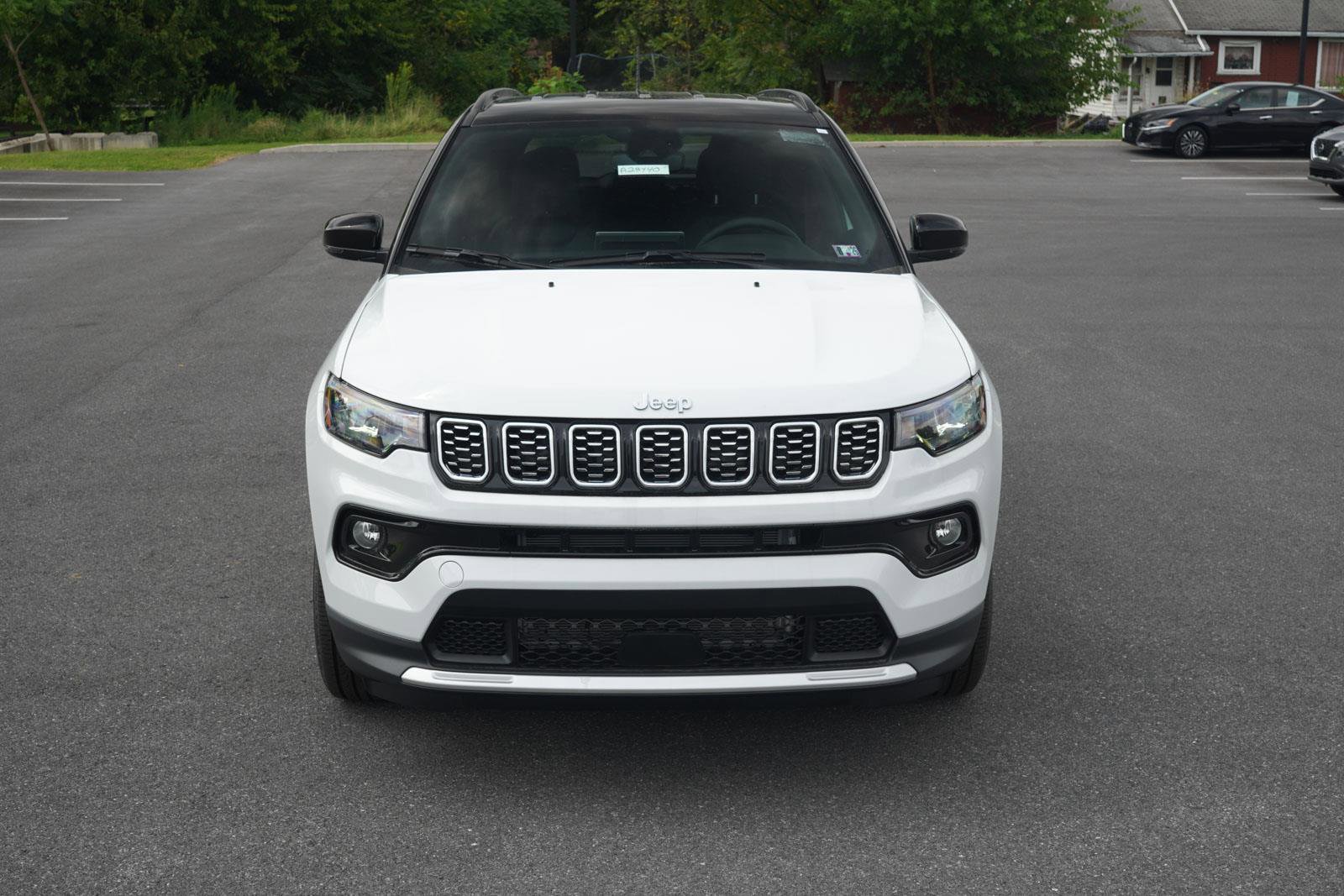 New 2025 Jeep Compass Limited image 9