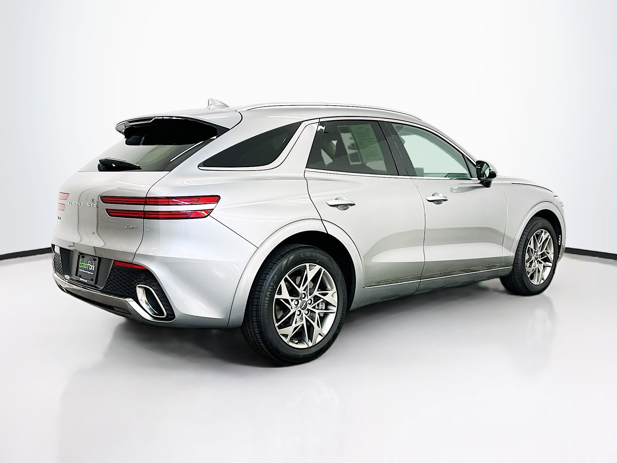 Used 2025 Genesis GV70 2.5T AWD/4WD image 9