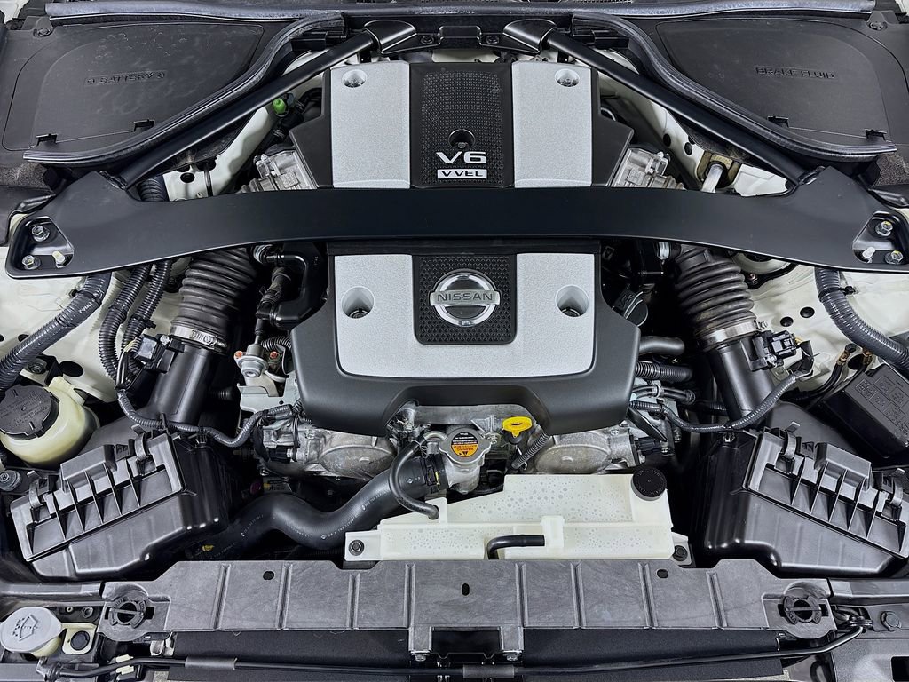 Used 2010 Nissan 370Z Touring w/ Sport Pkg image 30