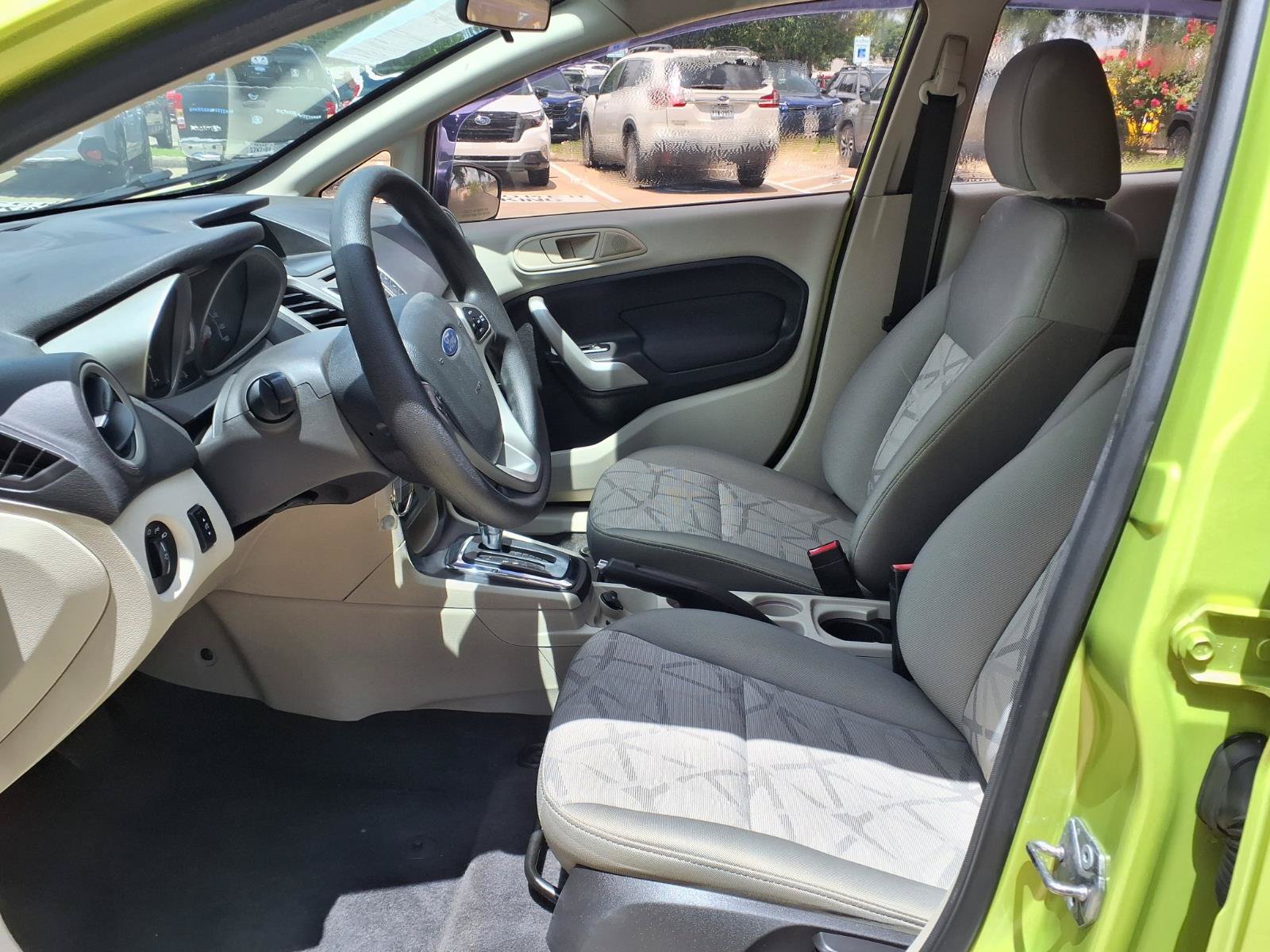 Used 2012 Ford Fiesta SE FWD image 13