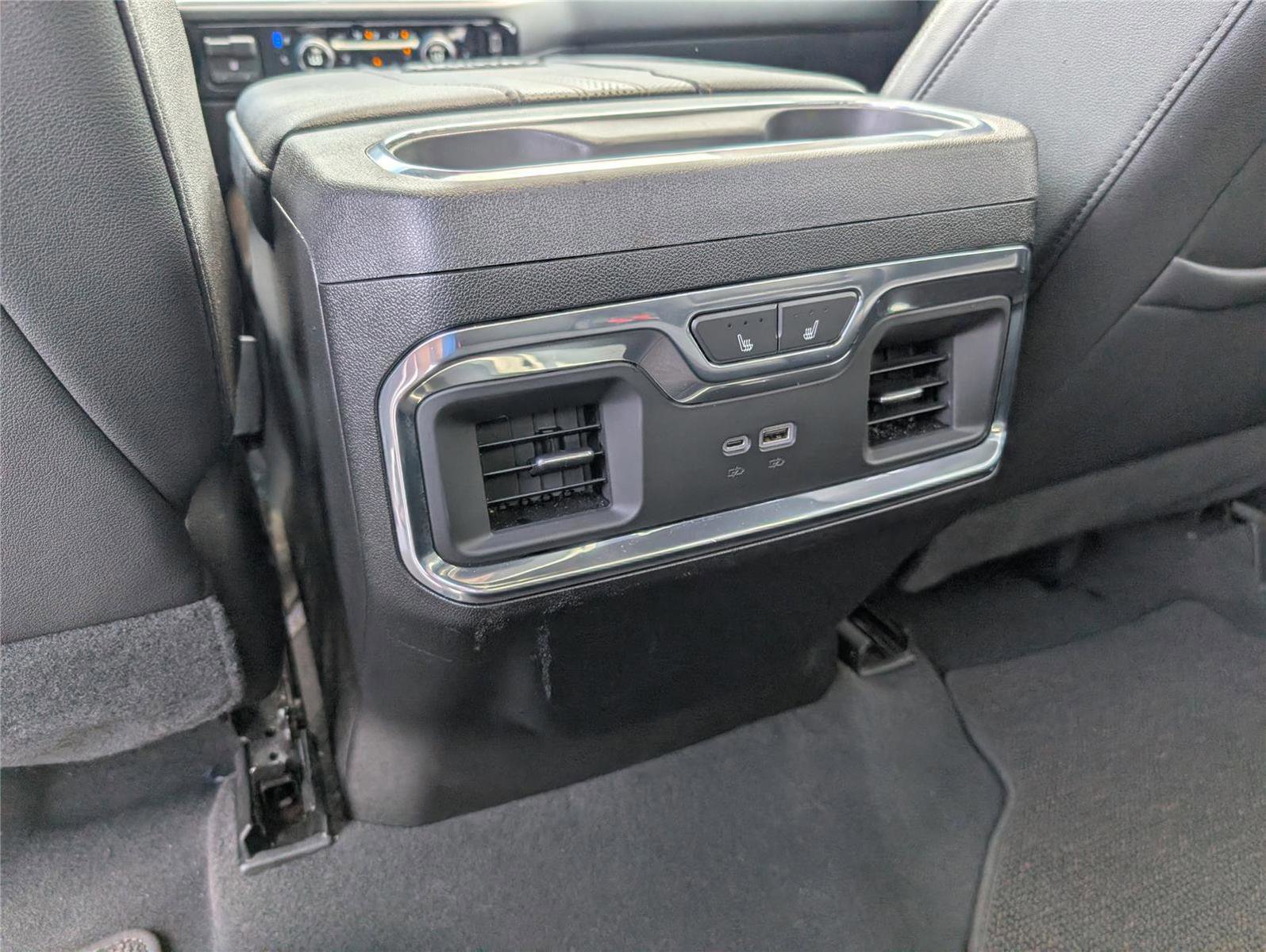 Used 2024 Chevrolet Silverado 2500 High Country w/ High Country Premium Package image 30