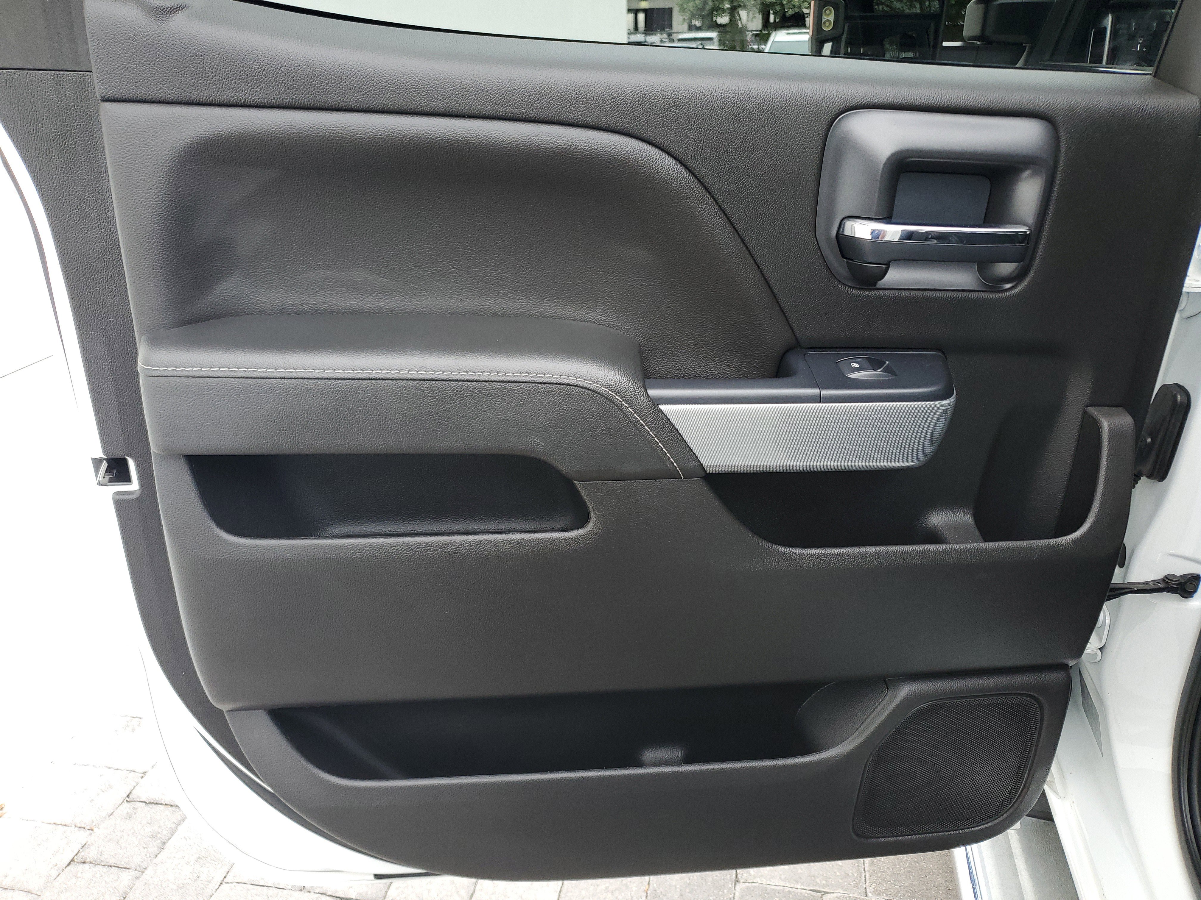 Used 2019 Chevrolet Silverado 2500 LTZ w/ Duramax Plus Package image 11