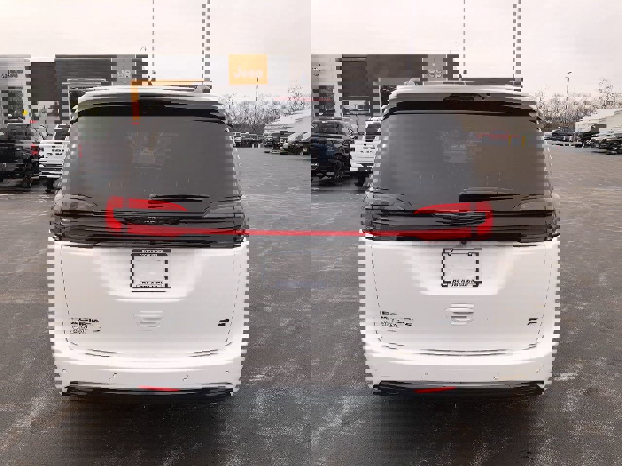 New 2026 Chrysler Pacifica Select image 19