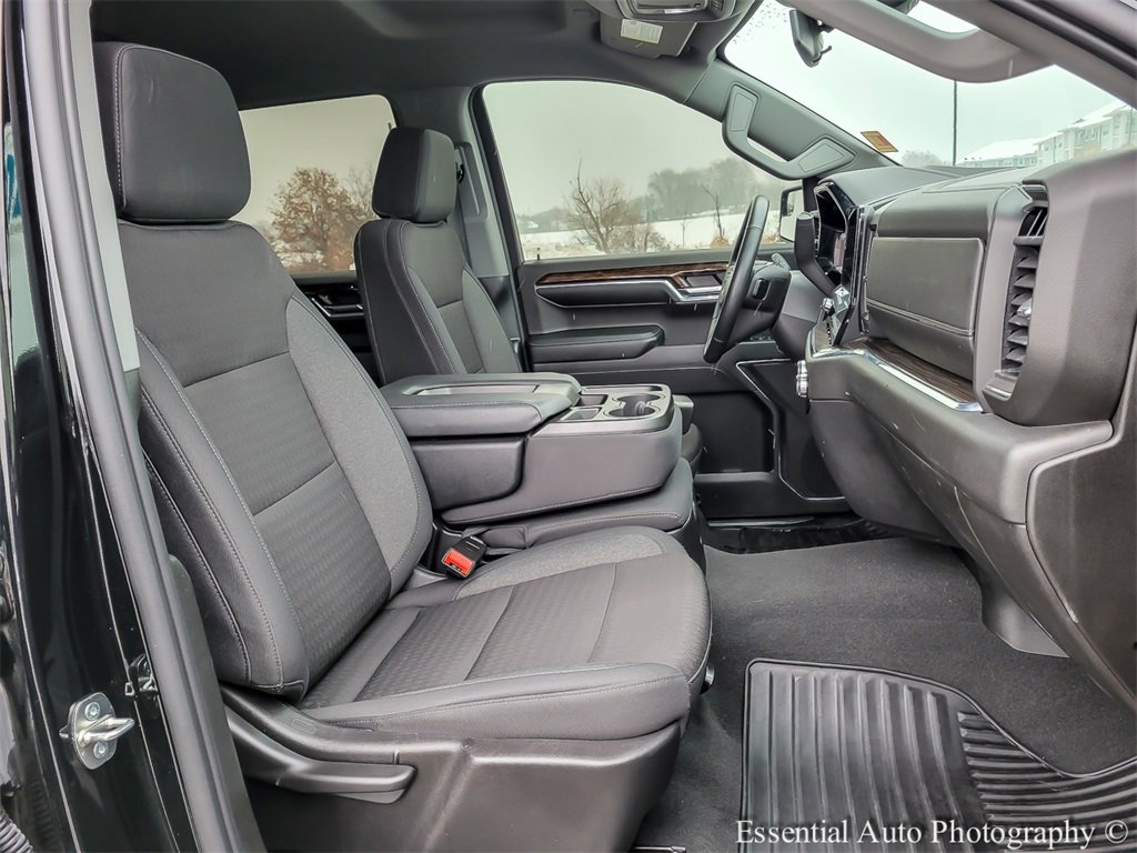 Used 2024 GMC Sierra 1500 Elevation image 34