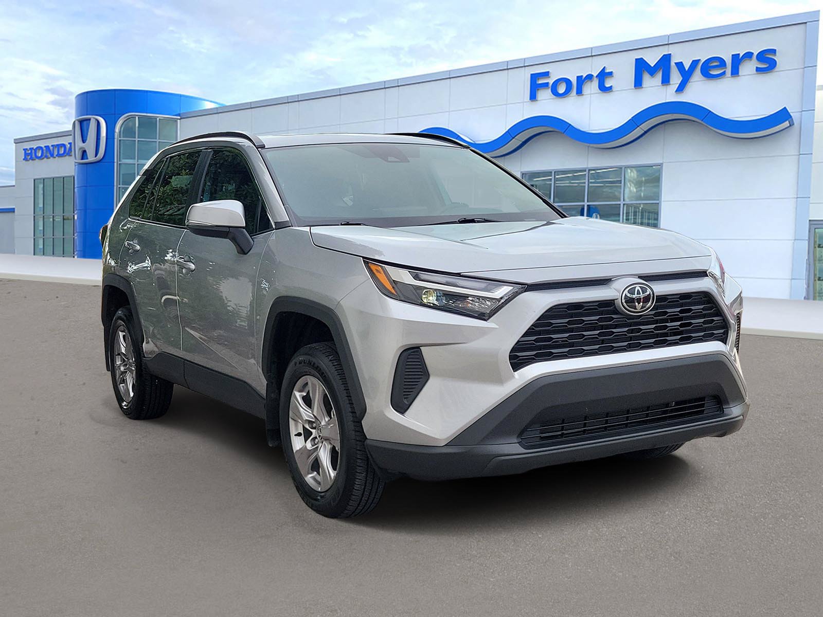 Used 2025 Toyota RAV4 XLE w/ Convenience Package