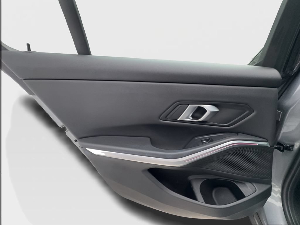 Used 2024 BMW 330i Sedan RWD image 28