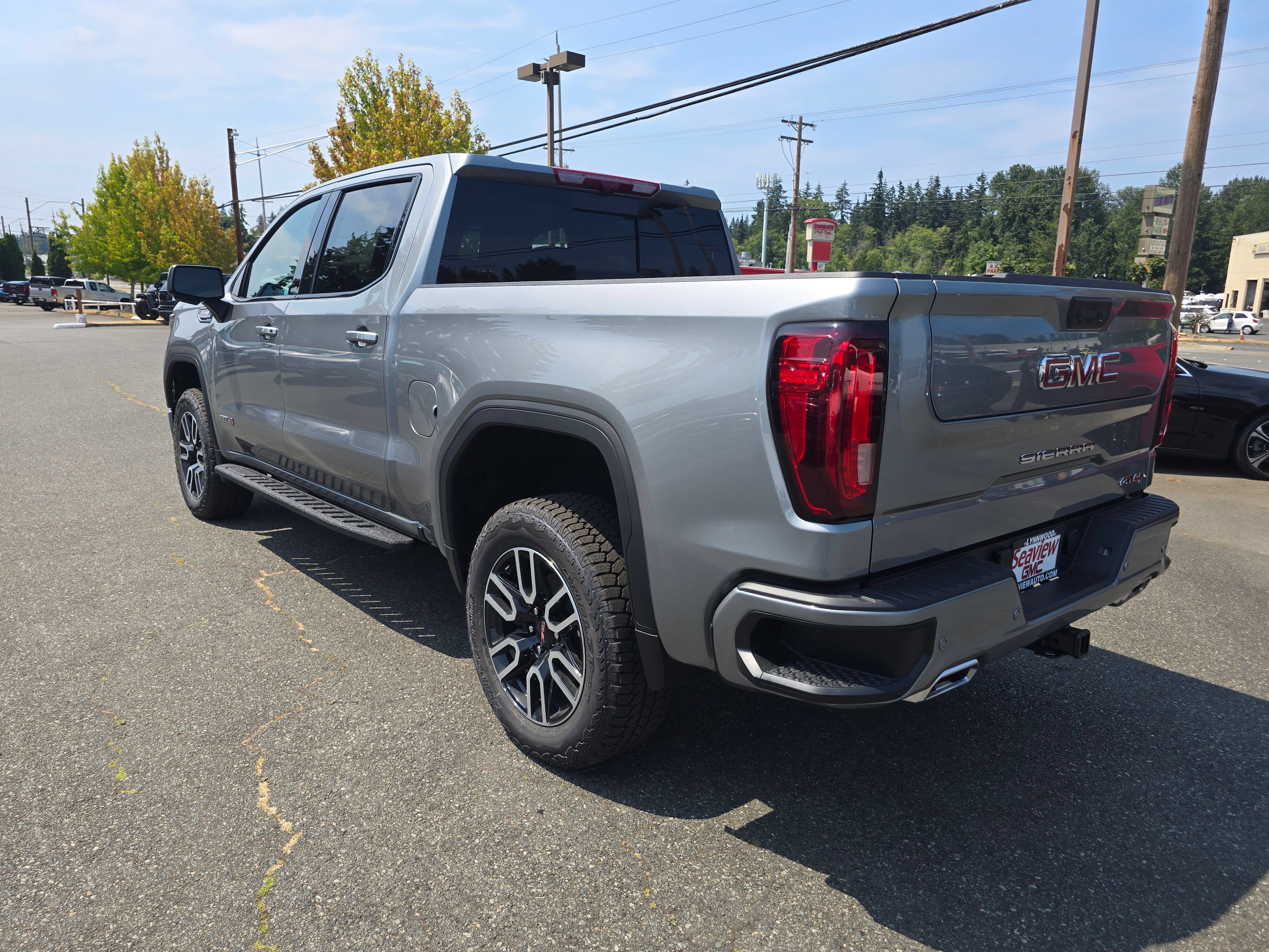 New 2026 GMC Sierra 1500 AT4 w/ AT4 Premium Package AWD/4WD image 5