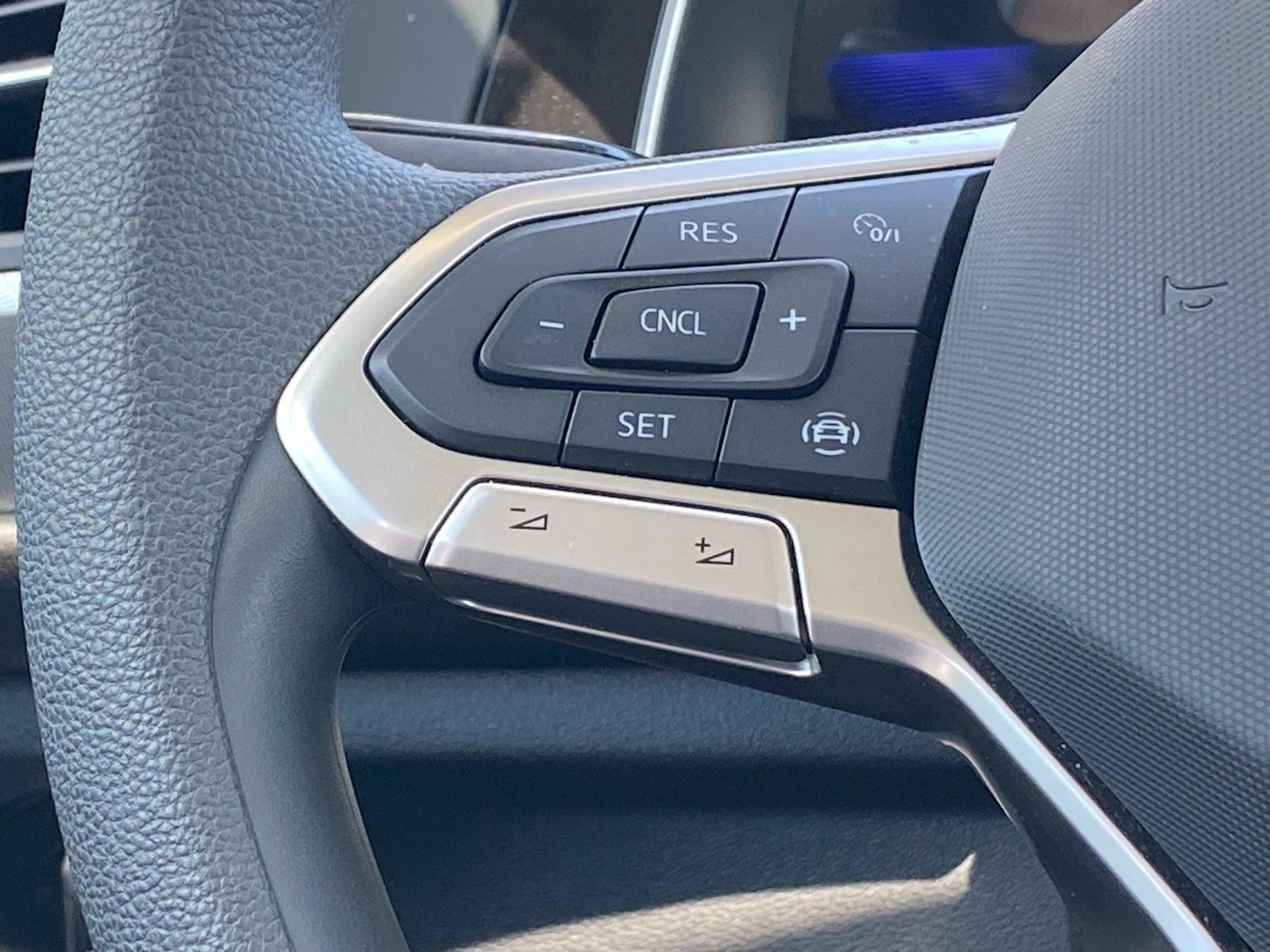 Certified 2023 Volkswagen Jetta S FWD image 6