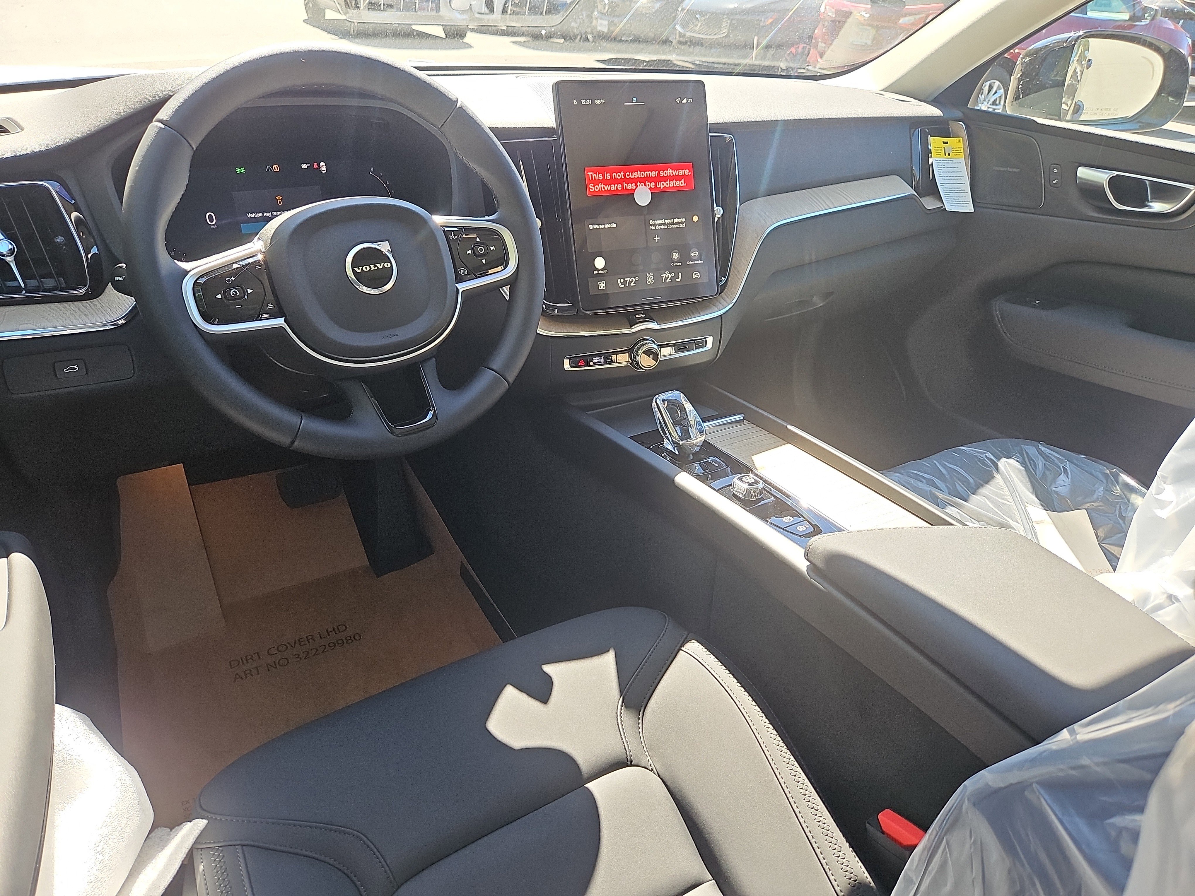 New 2026 Volvo XC60 B5 Plus w/ Protection Package Premier image 3