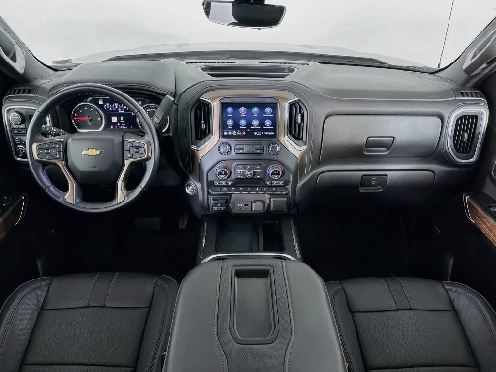 Used 2022 Chevrolet Silverado 1500 High Country w/ Technology Package AWD/4WD image 10