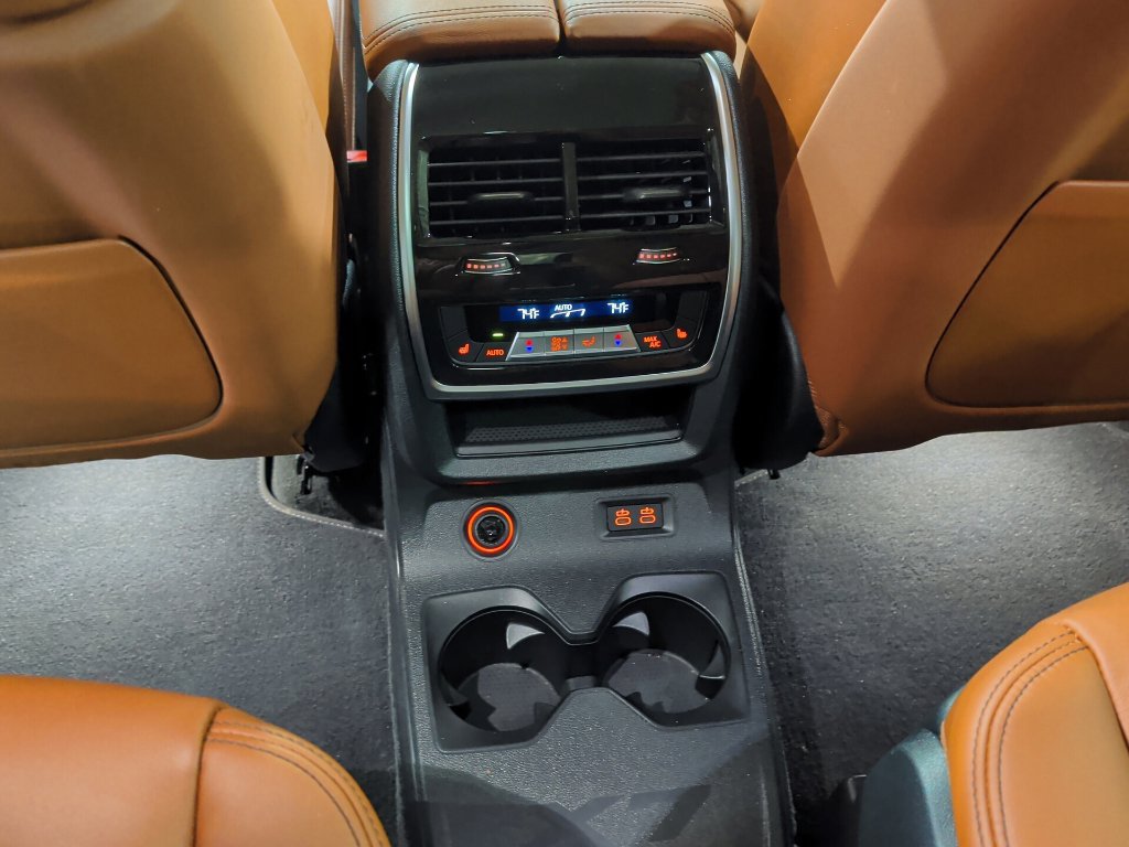 Used 2023 BMW X7 xDrive40i w/ Executive Package AWD/4WD image 15