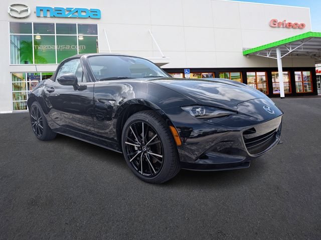 New 2026 MAZDA MX-5 Miata Grand Touring RWD image 1