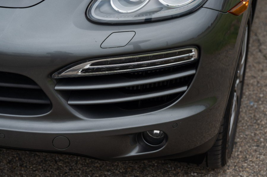Used 2013 Porsche Cayenne Diesel AWD/4WD image 25