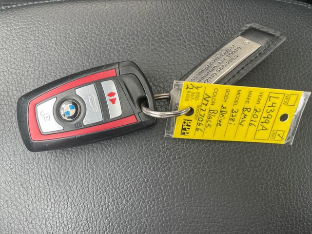 Used 2016 BMW 328i xDrive Sedan AWD/4WD image 26