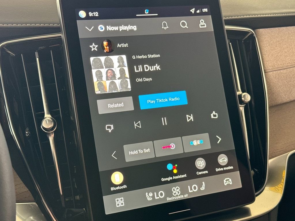 New 2026 Volvo XC90 B6 Ultra w/ Protection Package image 18