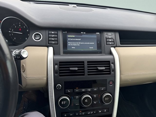 Used 2018 Land Rover Discovery Sport HSE image 15