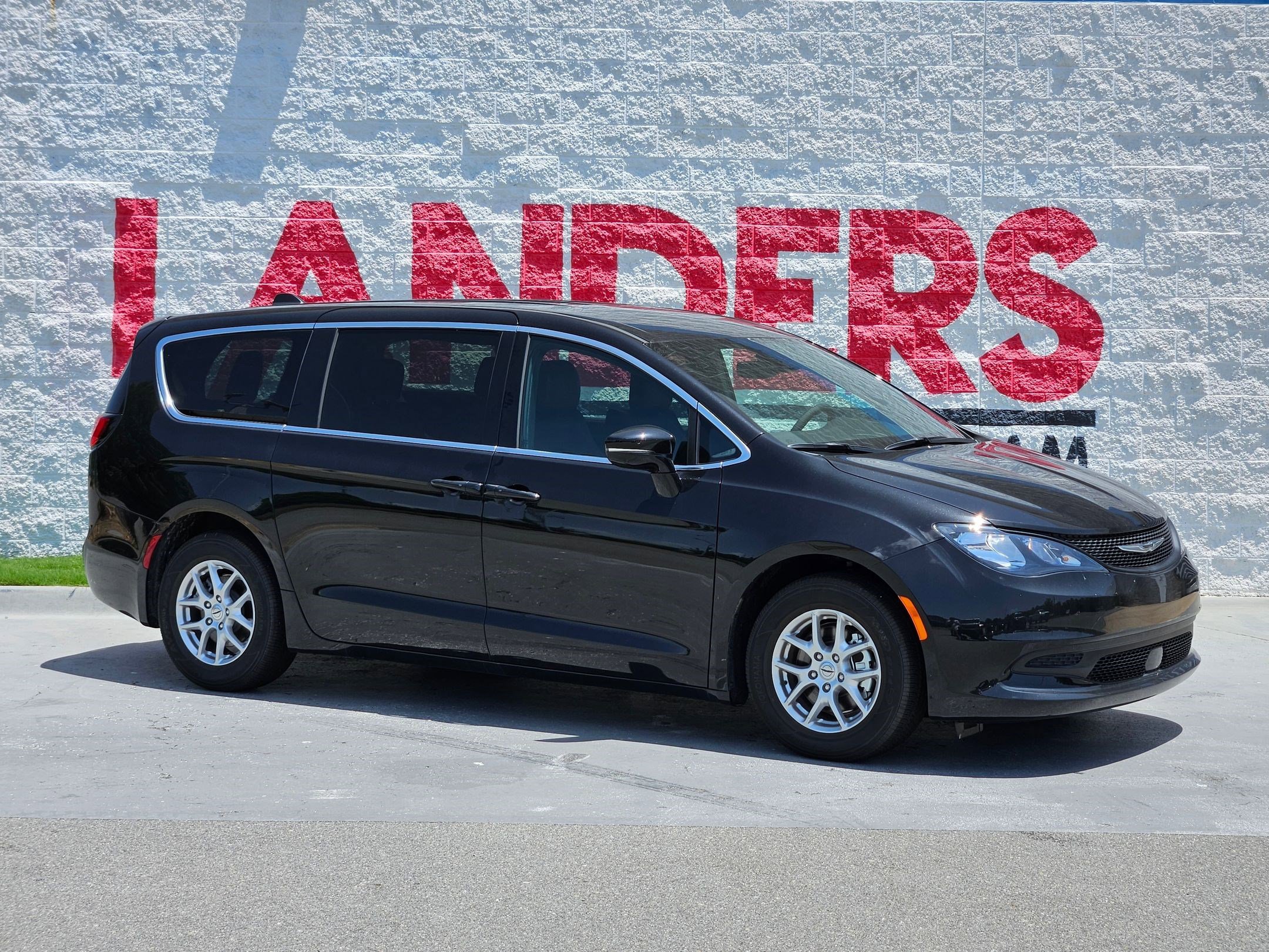 New 2025 Chrysler Voyager LX