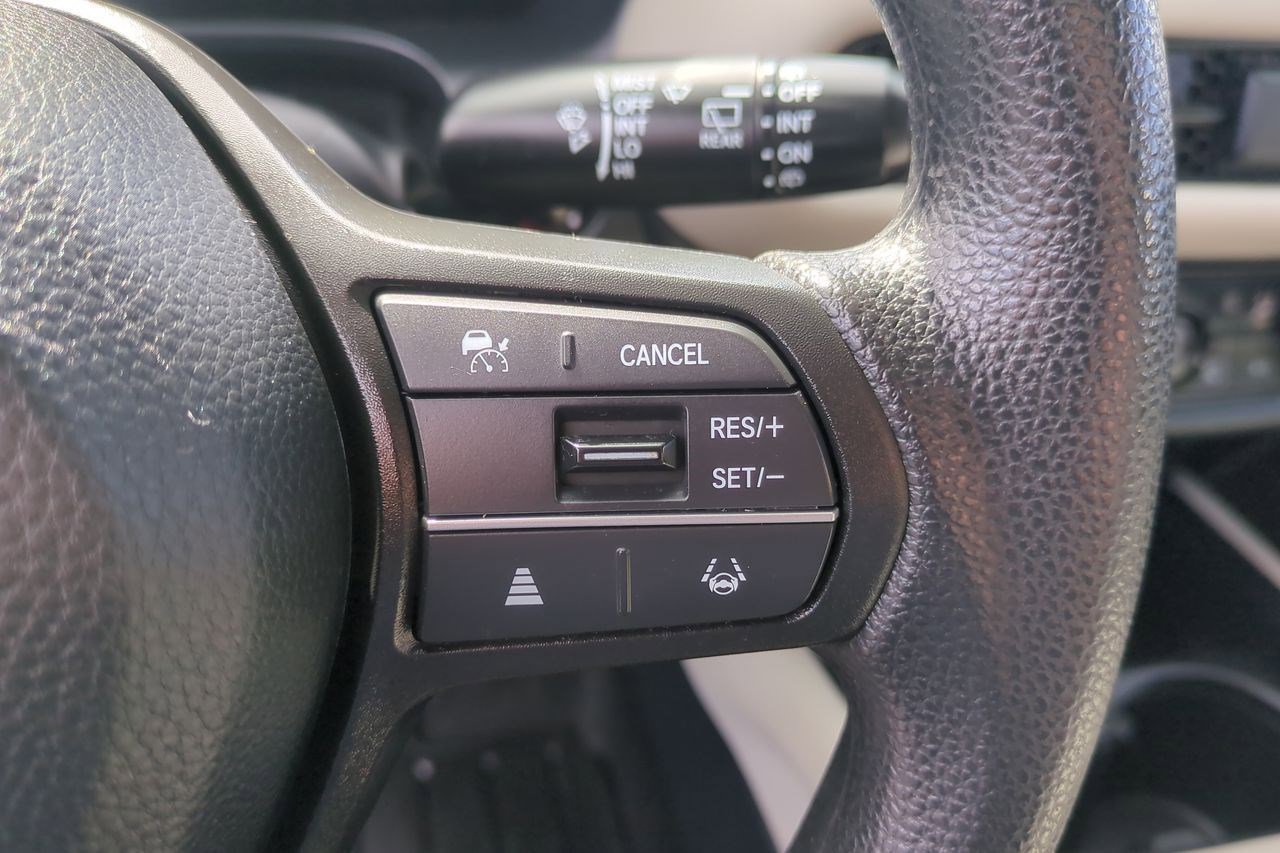 Certified 2024 Honda HR-V LX image 13