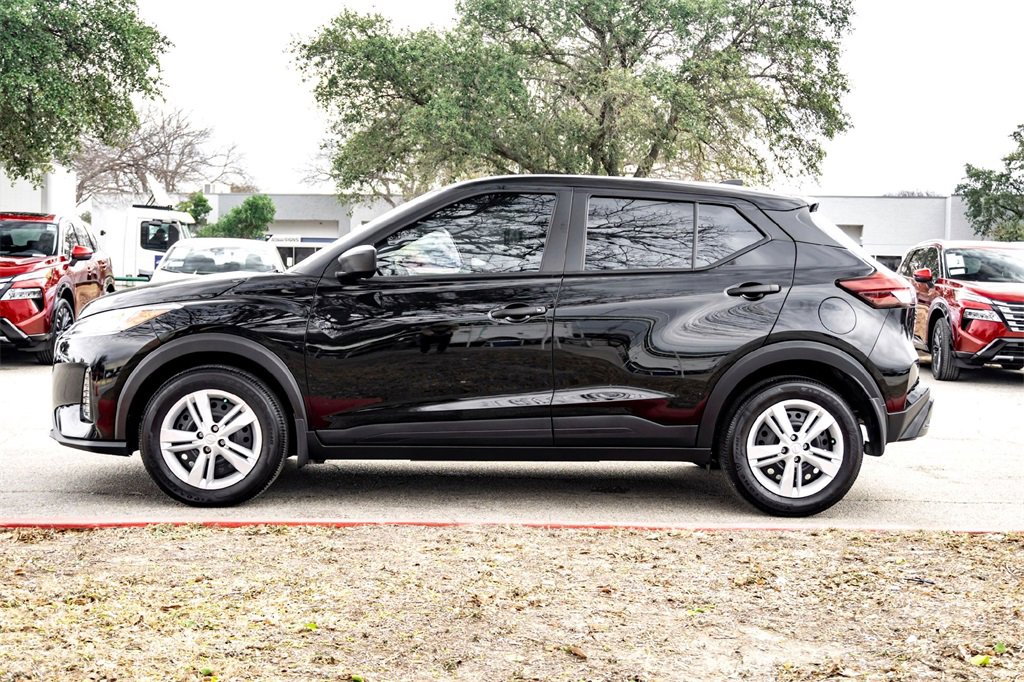 Used 2025 Nissan Kicks Play S image 8