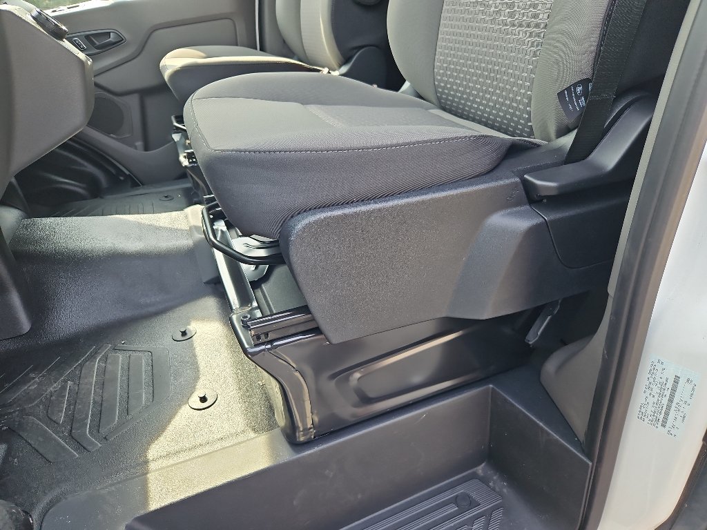 Used 2024 Ford E-Transit Low Roof RWD image 7