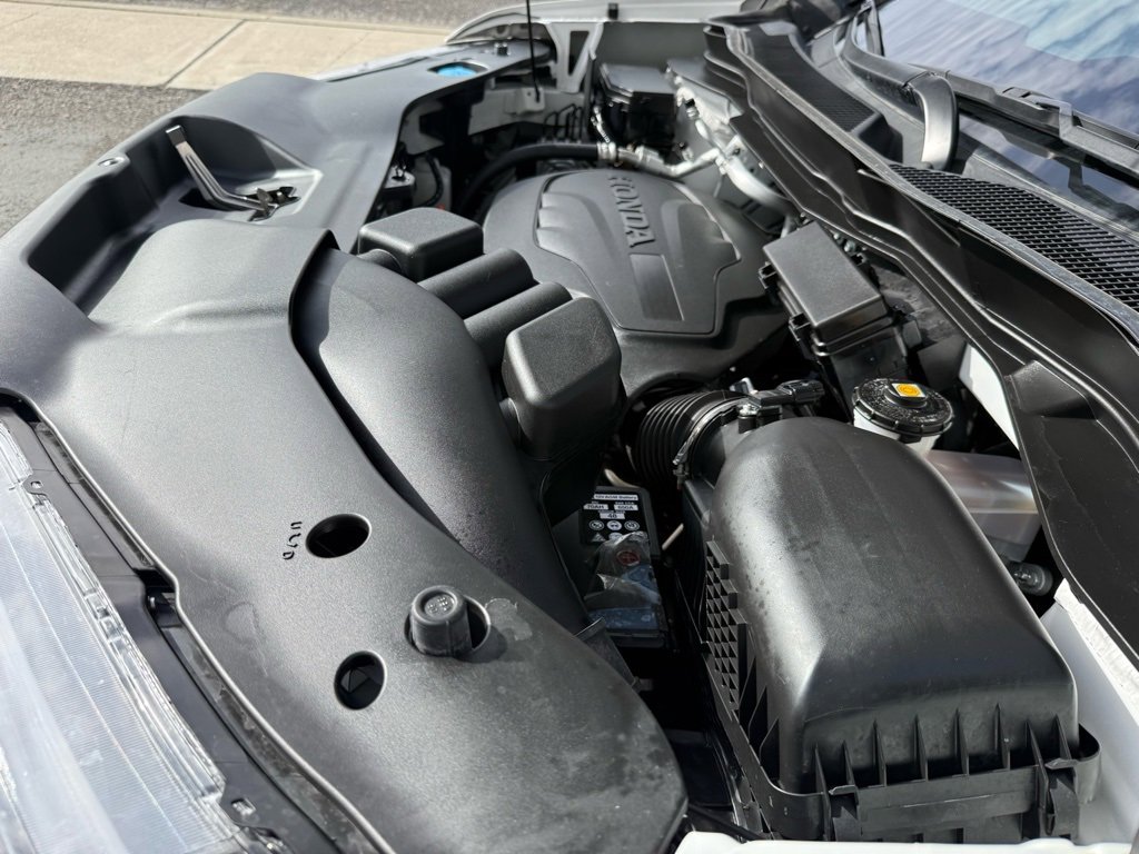 Used 2025 Honda Passport Black Edition image 25