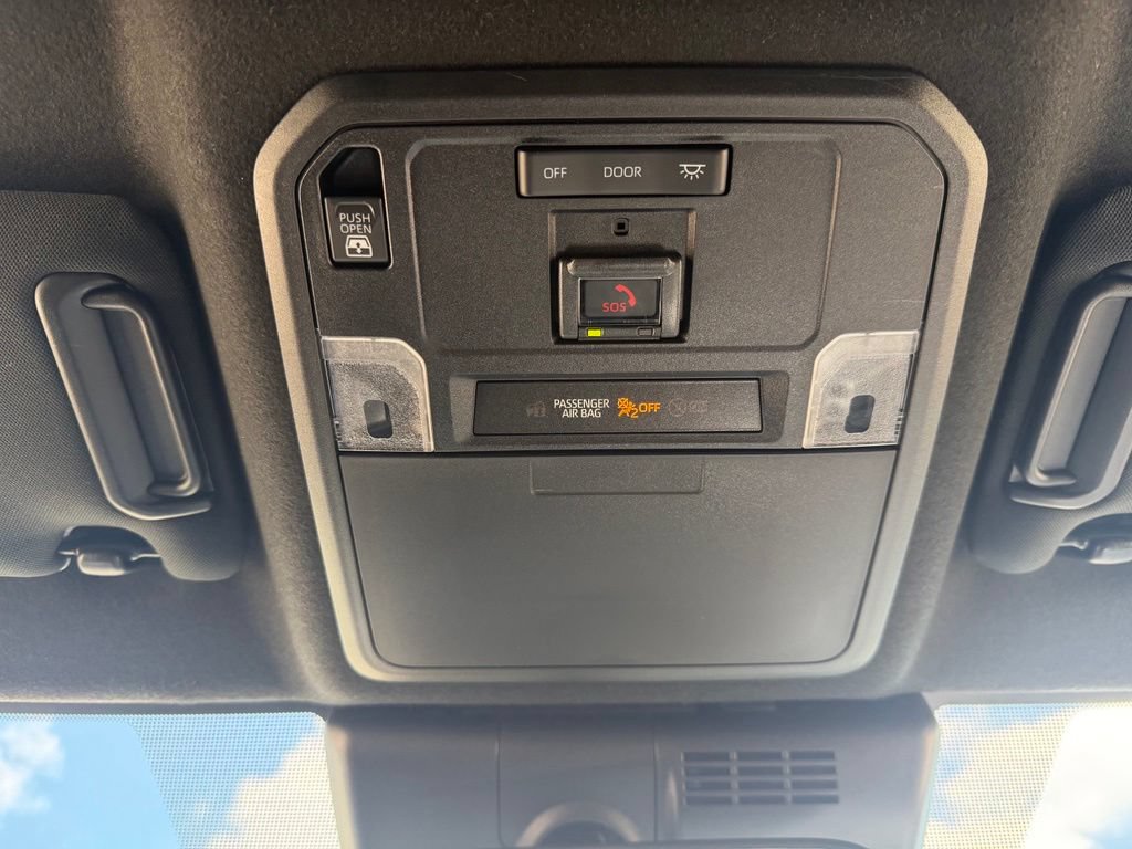 Certified 2025 Toyota 4Runner SR5 AWD/4WD image 21