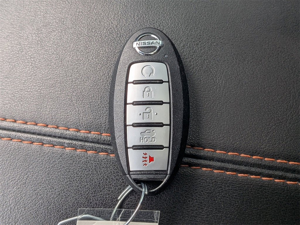 Used 2023 Nissan Sentra SR w/ SR Premium Package image 29