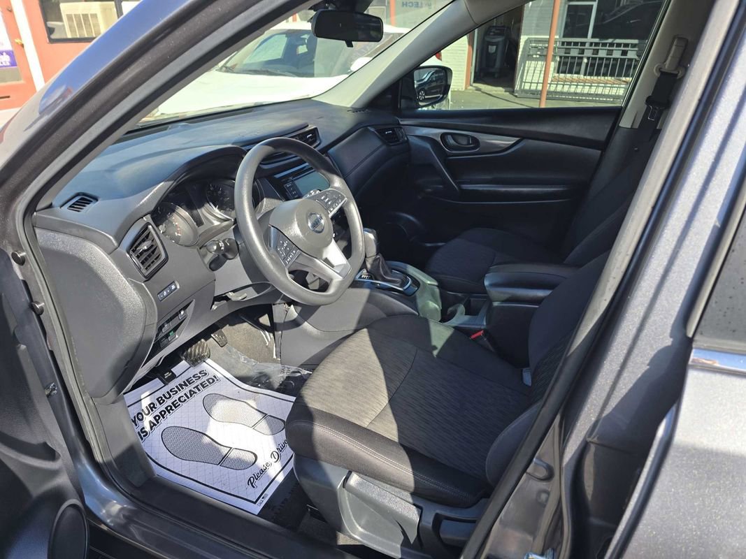 Used 2020 Nissan Rogue S image 16