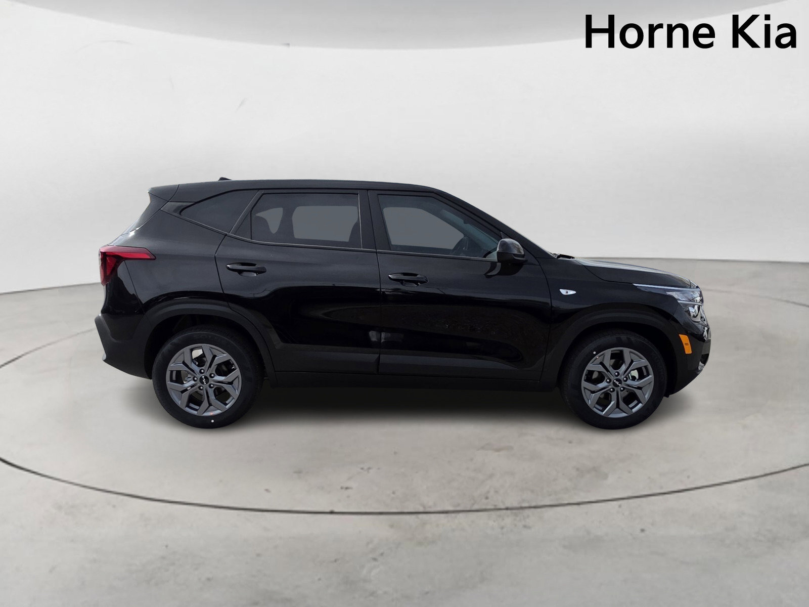 New 2026 Kia Seltos LX image 3