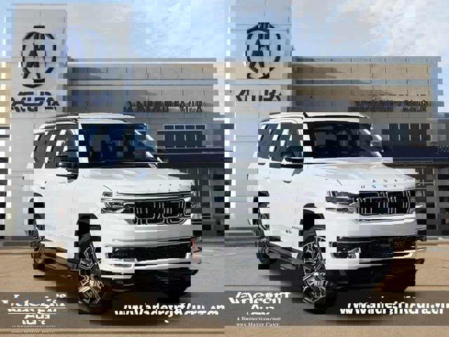 Used 2024 Jeep Wagoneer L Series II w/ Flexible Seating Group