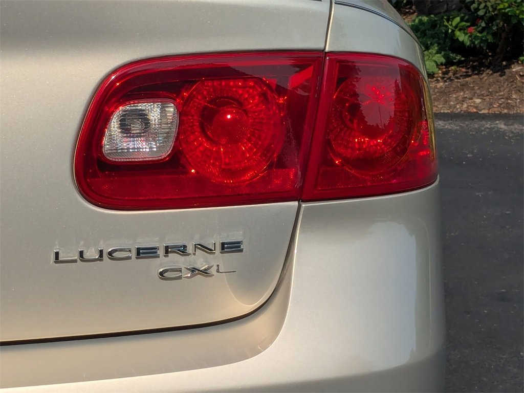Used 2008 Buick Lucerne CXL image 24