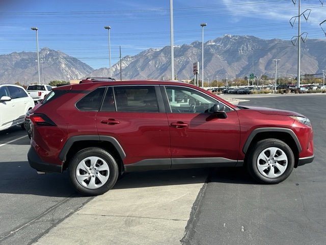 Used 2024 Toyota RAV4 LE image 37