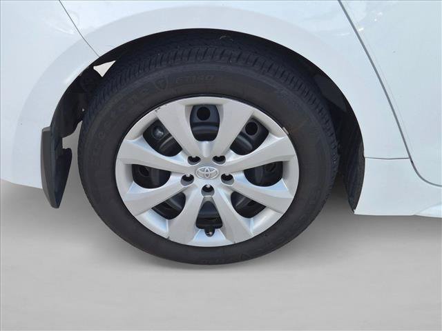 Certified 2025 Toyota Corolla LE FWD image 7