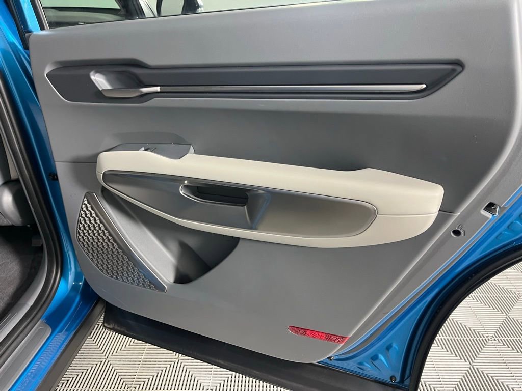 Used 2025 Kia EV9 Wind image 27