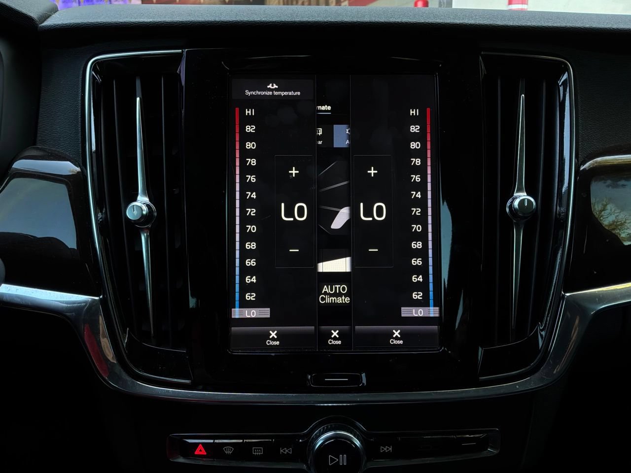 Used 2019 Volvo S90 T6 Momentum AWD/4WD image 39