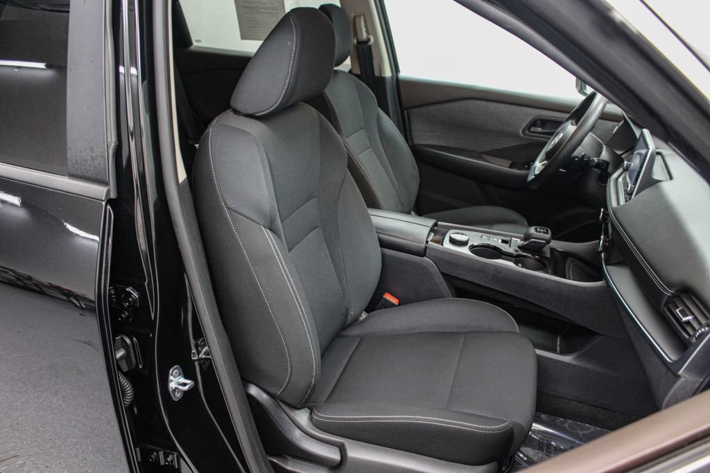 Used 2023 Nissan Rogue S AWD/4WD image 21