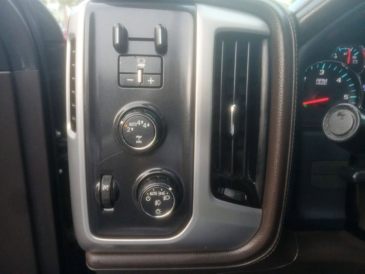 Used 2017 GMC Sierra 1500 SLT w/ SLT Premium Package image 22