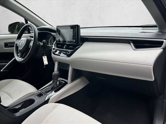 Used 2022 Toyota Corolla Cross L FWD image 28