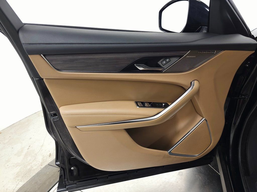 Used 2023 Jaguar F-PACE S image 14