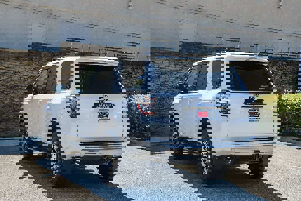 Used 2024 Toyota 4Runner TRD Off-Road image 9